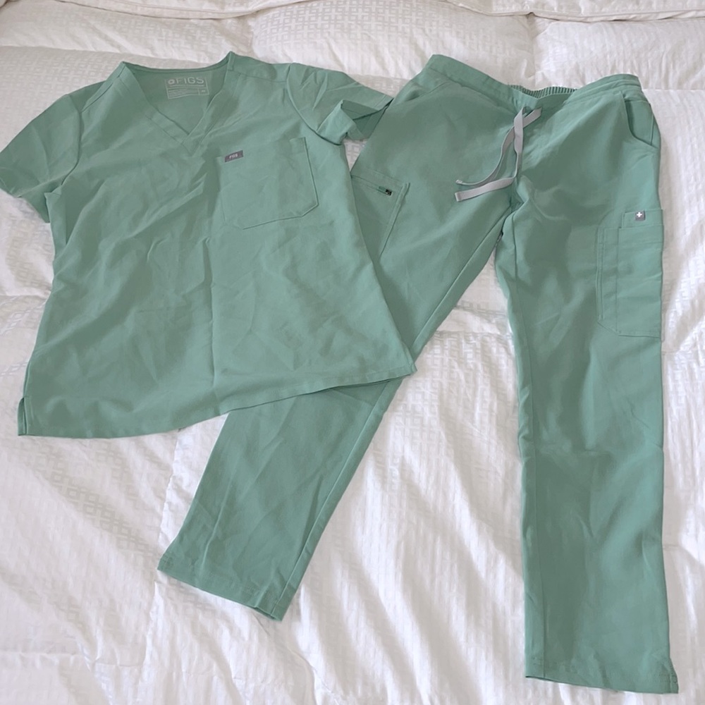 Figs Scrub Set - Yola Bottom XSP & Catrina Top XS
